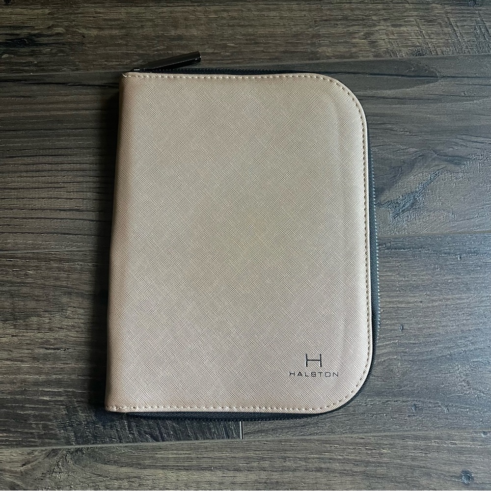 H Halston Jewelry Portfolio Case NWOT